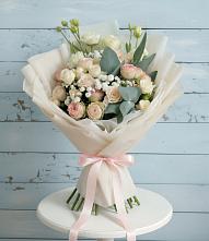 Букет цветов из:  Розы и Лизиантусы в Григорополисской