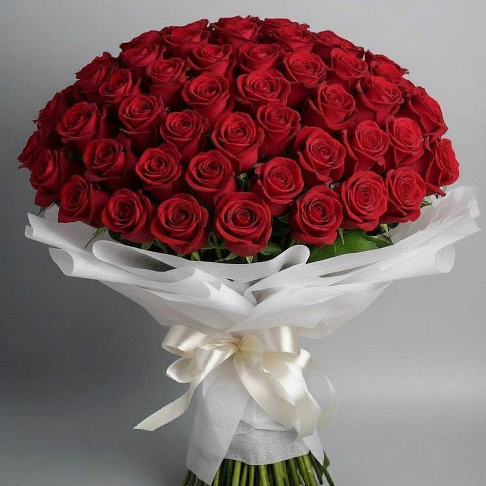 Букет 101 Красная роза Блэк Мэджик в Григорополисской