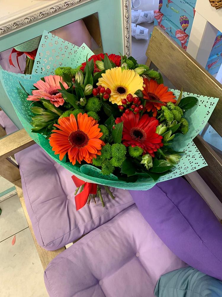 Букет цветов из: Герберы, Хризантемы и Альстромерии в Григорополисской