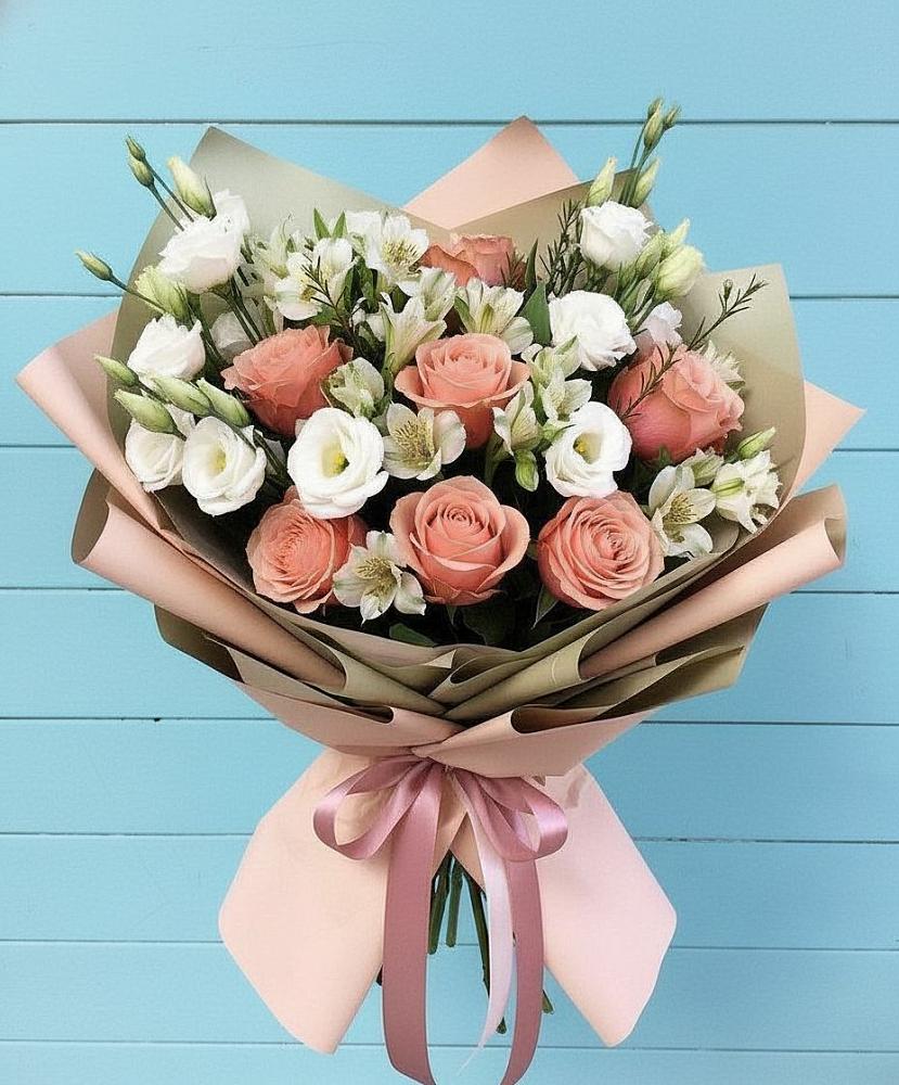 Букет цветов из: Розы, Альстромерии и Лизиантусы в Григорополисской