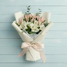 Букет цветов из:  Альстромерии в Григорополисской