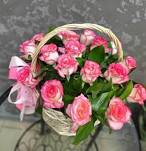 Цветочная композиция из Розы в корзине в Григорополисской