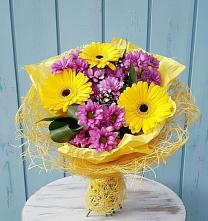 Букет цветов из:  Хризантемы и Герберы в Григорополисской