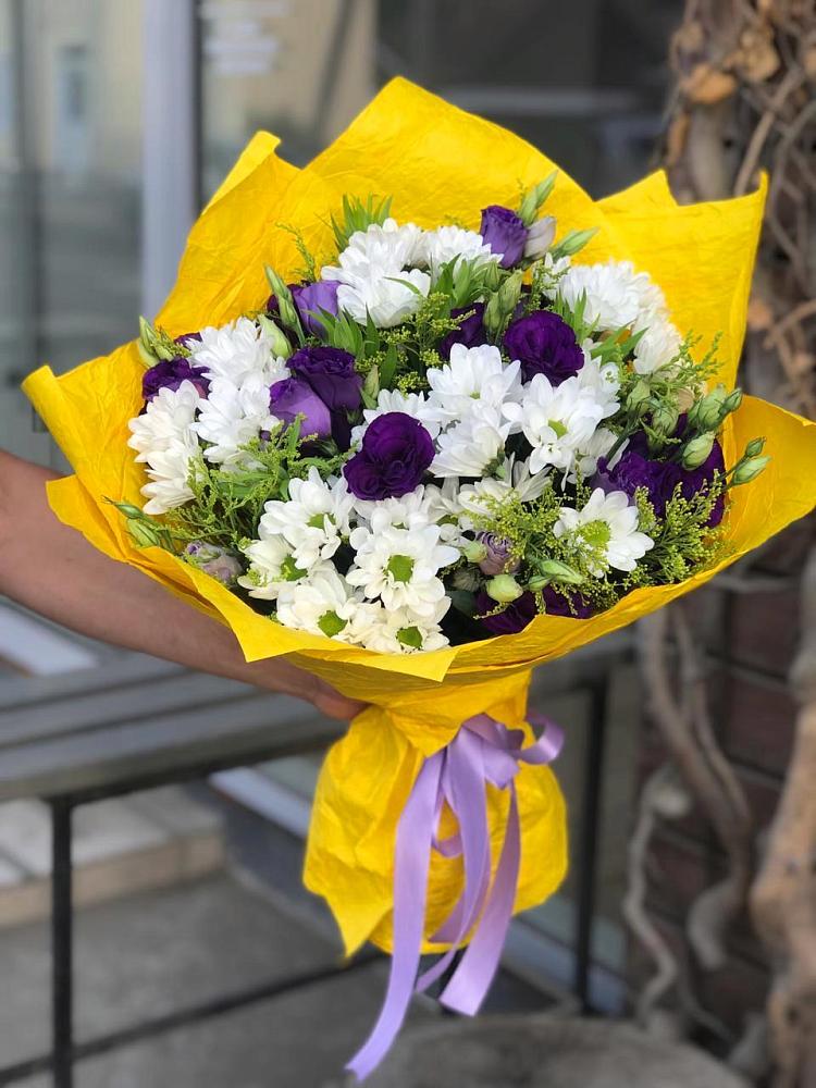 Букет цветов из: Ирисы, Хризантемы и Ромашки в Григорополисской