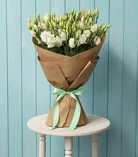 Букет цветов из:  Лизиантусы в Григорополисской