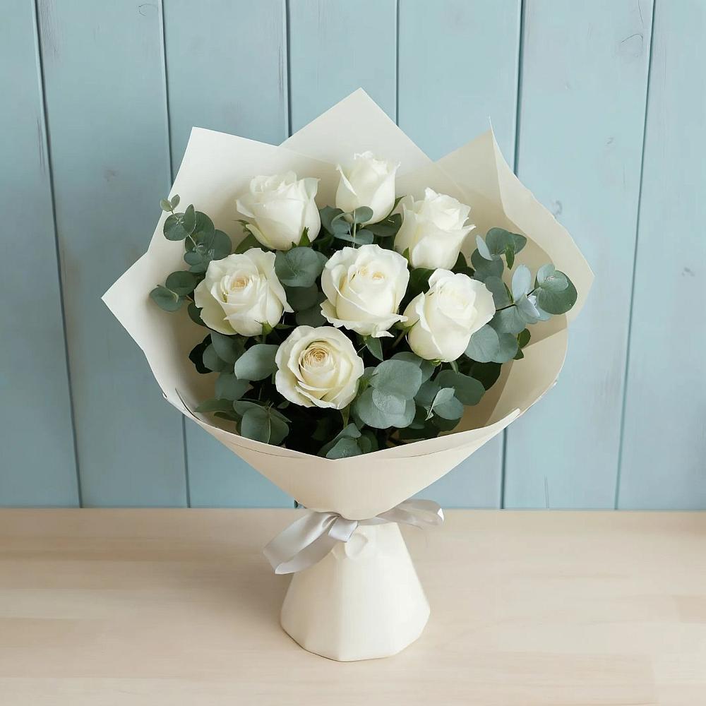 Букет Белые розы в Эвкалипте в Григорополисской
