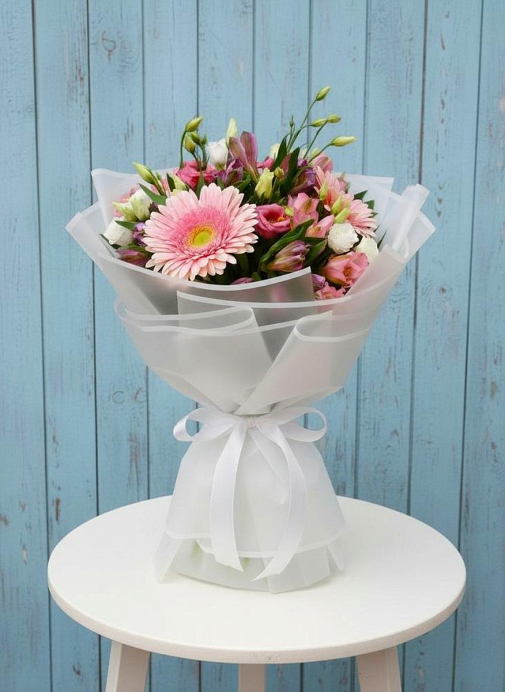 Букет цветов из: Герберы, Альстромерии и Лизиантусы в Григорополисской