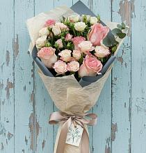 Букет цветов из:  Розы в Григорополисской