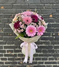 Букет цветов из:  Герберы и Хризантемы #REPLACE_PRED# Григорополисской