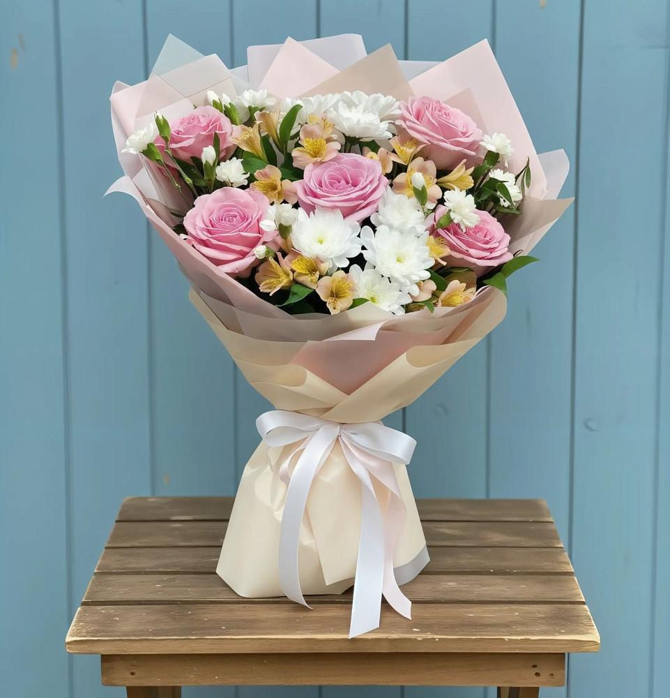 Букет цветов из: Гвоздики, Орхидеи и Розы в Григорополисской