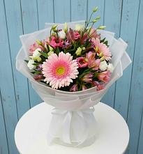 Букет цветов из:  Герберы, Альстромерии и Лизиантусы #REPLACE_PRED# Григорополисской